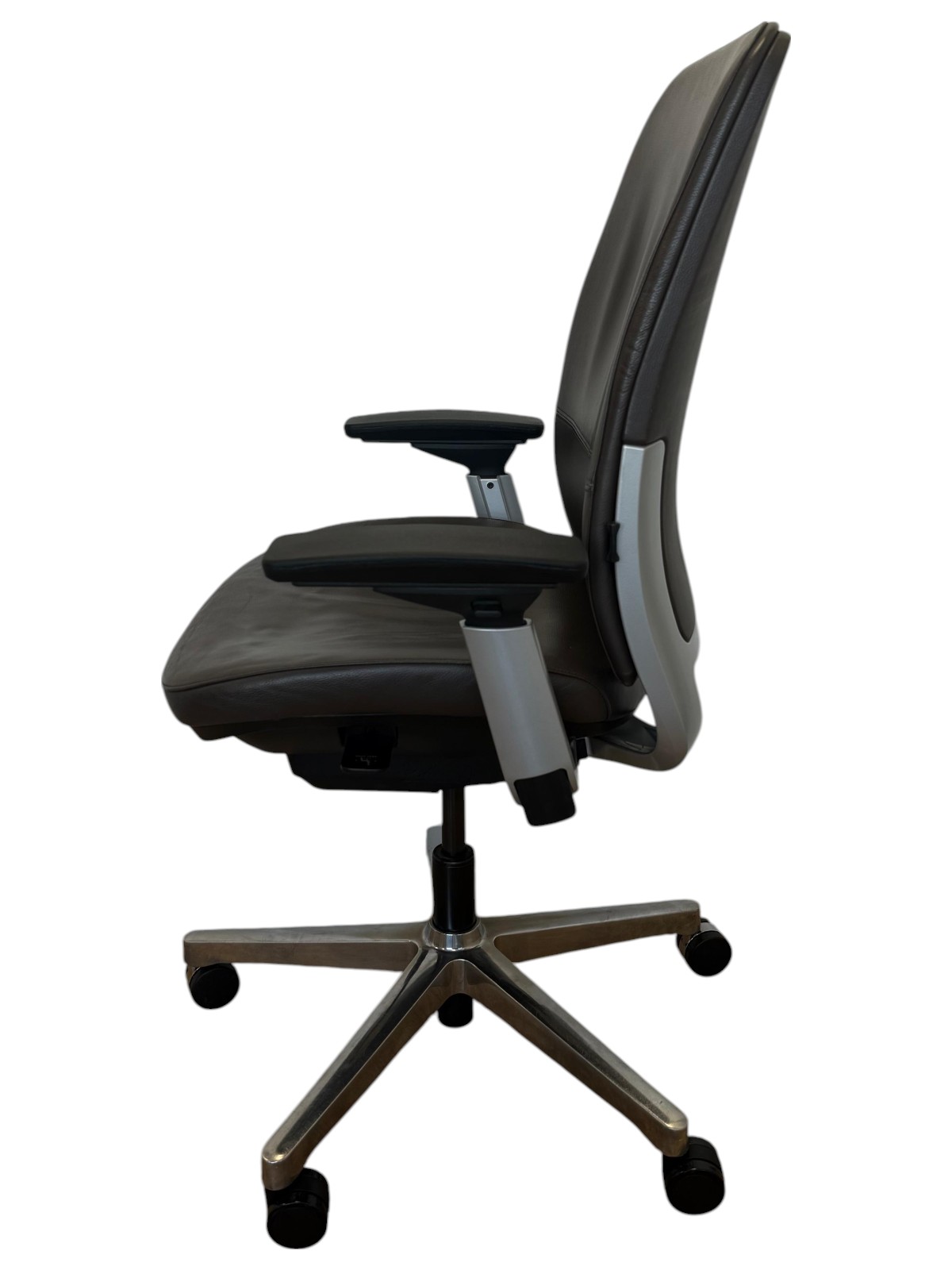 Steelcase Amia Leather